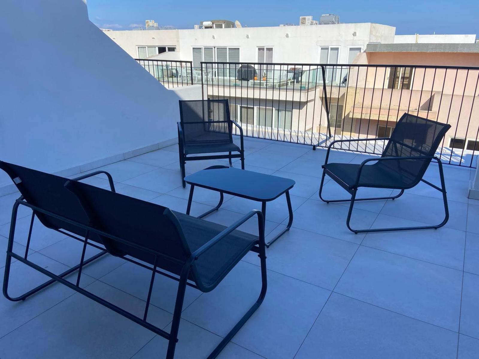 Swieqi Malaika New Penthouse 10 *